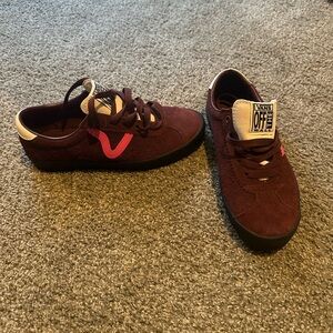 Vans women’s low sport